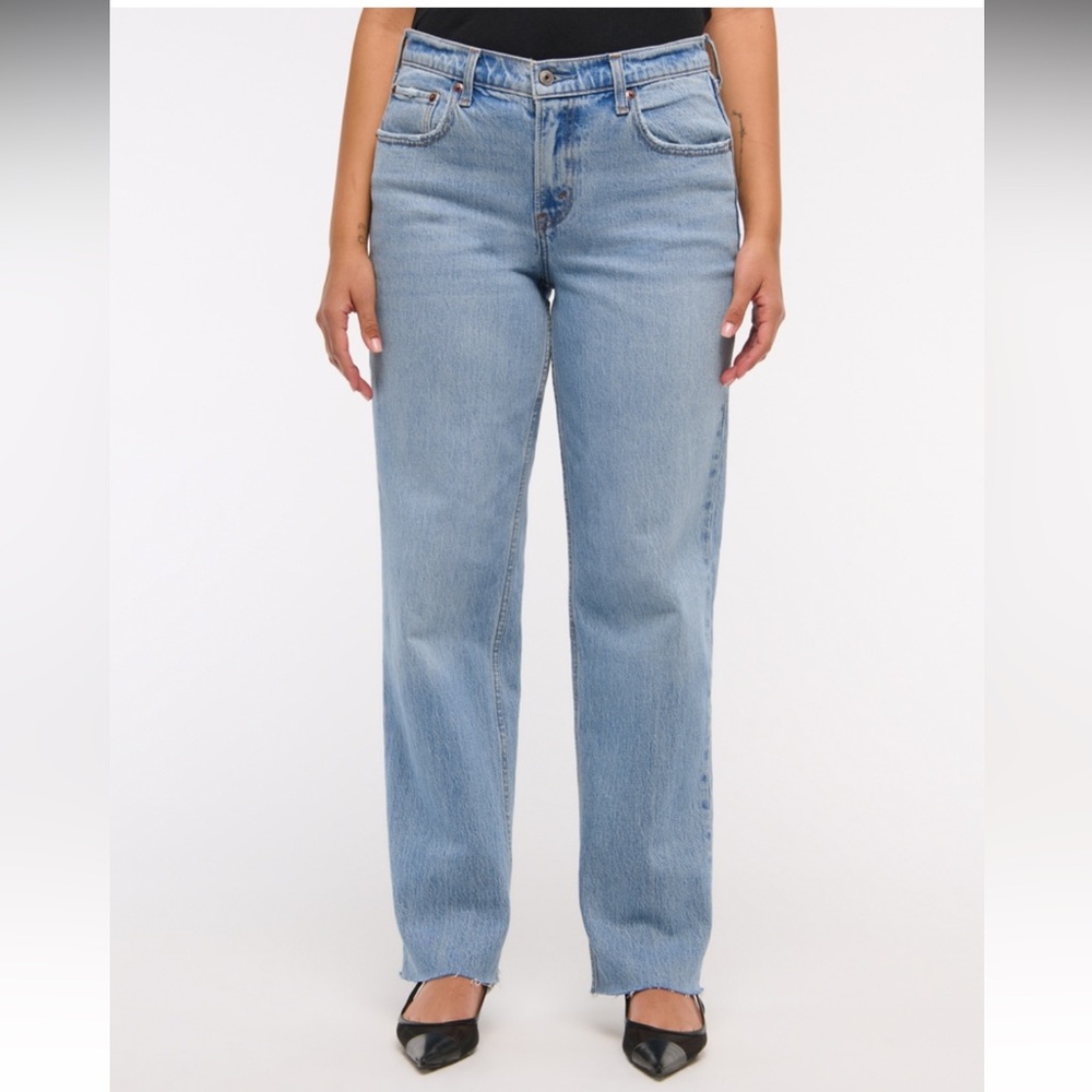 A&F Mid Rise Straight Jean NEVER WORN - Picture 2 of 11
